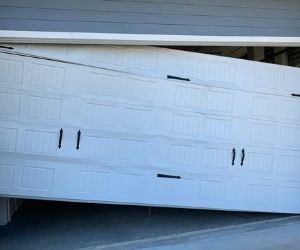 Garage door repair in tampa, st petersburg, sarasota, brandon, plant city, land o lakes